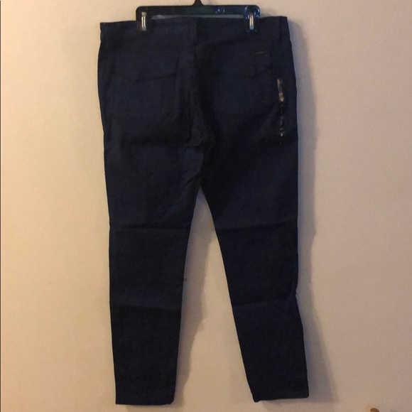 NWT - Volcom Women’s Jeans - Picture 5 of 5